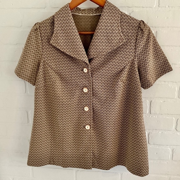 Vintage 1970s Handmade Button down Shirt Mod pleated short sleeve Cream Brown - Picture 1 of 10